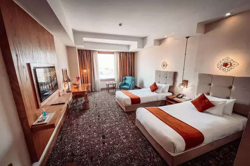 Alibaba https://cdn.alibaba.ir/ostorage/hotel-accommodation-images/683f44a4ac13a7ed0d84d3e6_توئین (5).webp